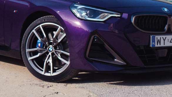 Sportowy mechanizm różnicowy M&nbsp;zapewniający idealną trakcję.